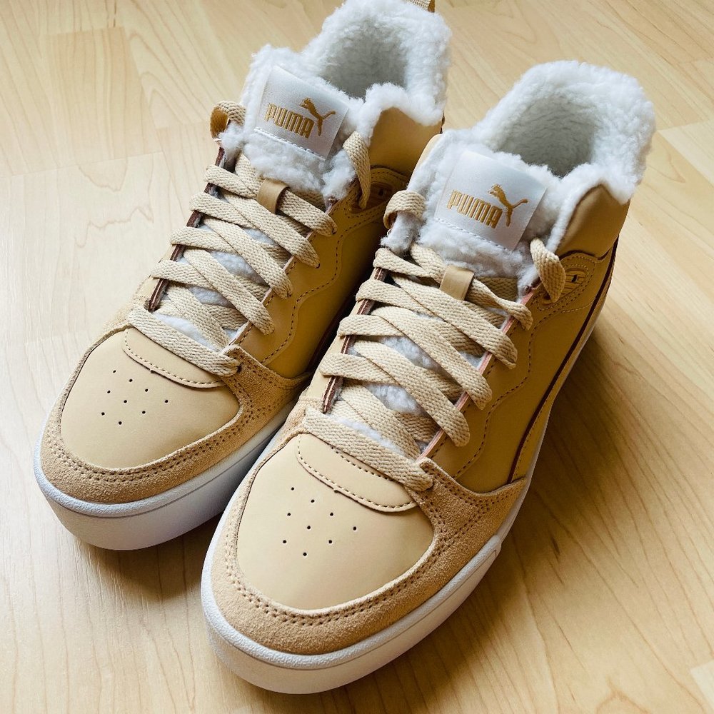 PUMA  - Skye Demi Teddy Women's Sneakers - Size 7.5